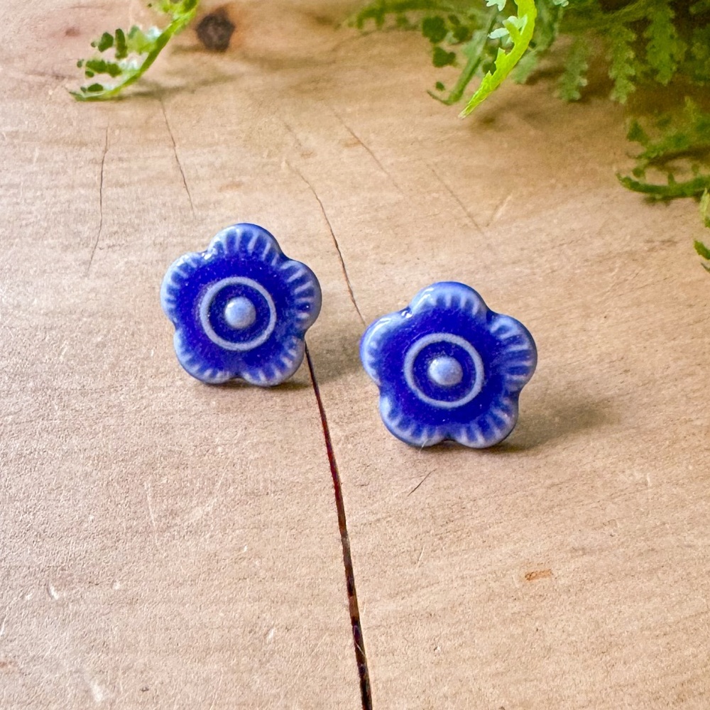 Sterling Silver Small Ceramic Flower Stud Earrings Blue White Daisy 925 Vintage